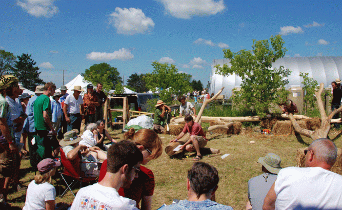 Roald Gundersen and his team demonstrate whole tree architecture.